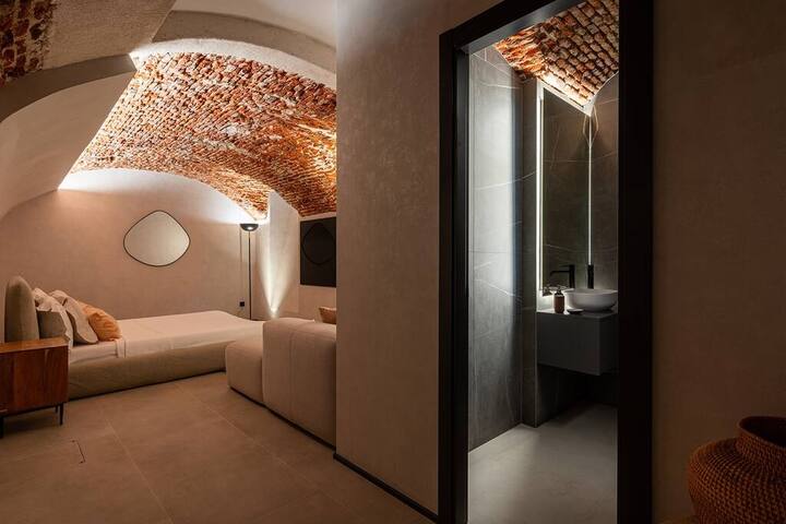 Glamurous duplex design gallery image 5