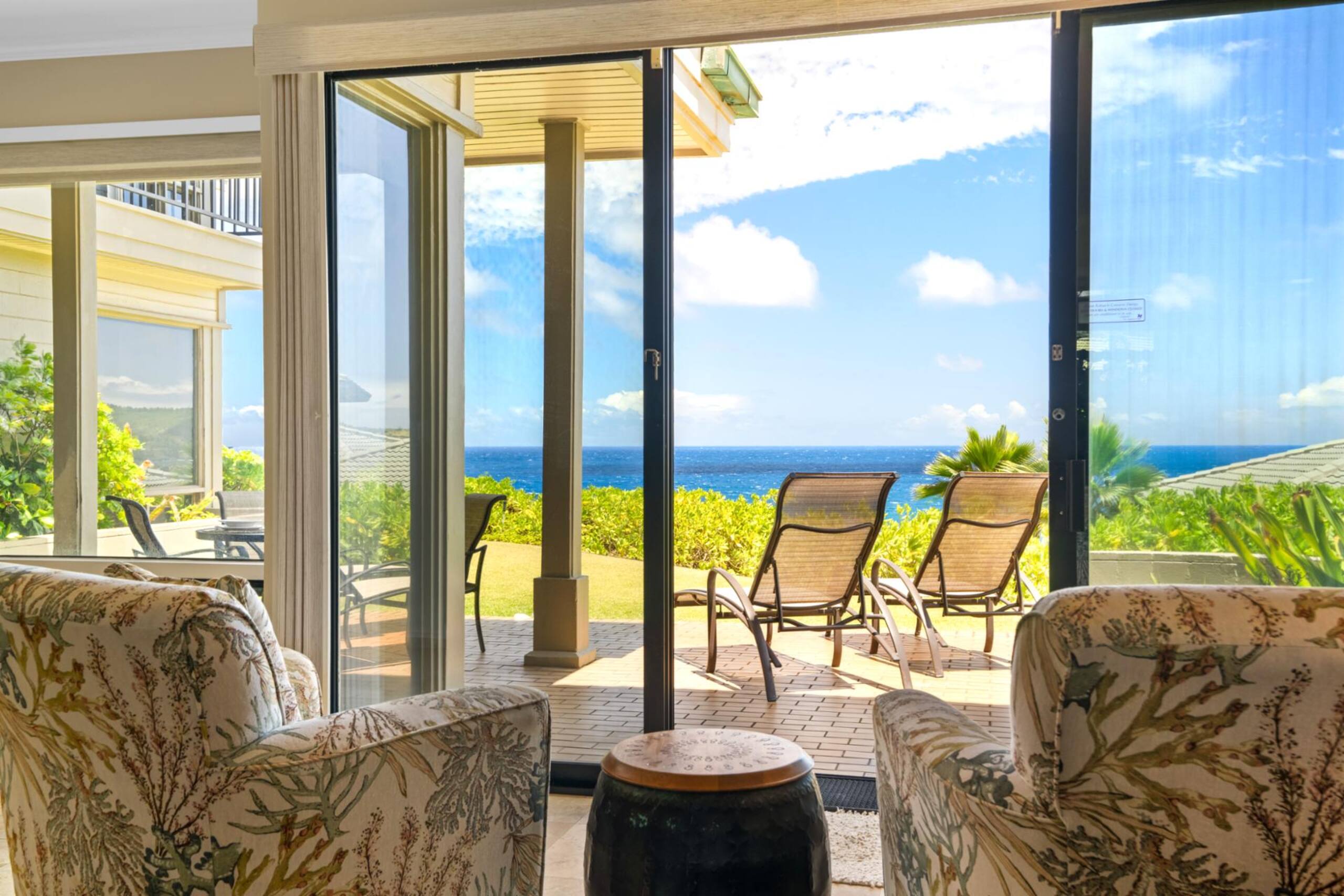 Condo in Lahaina · ★4.8 · 1 bedroom · 2 beds · 1 bath - Image 6