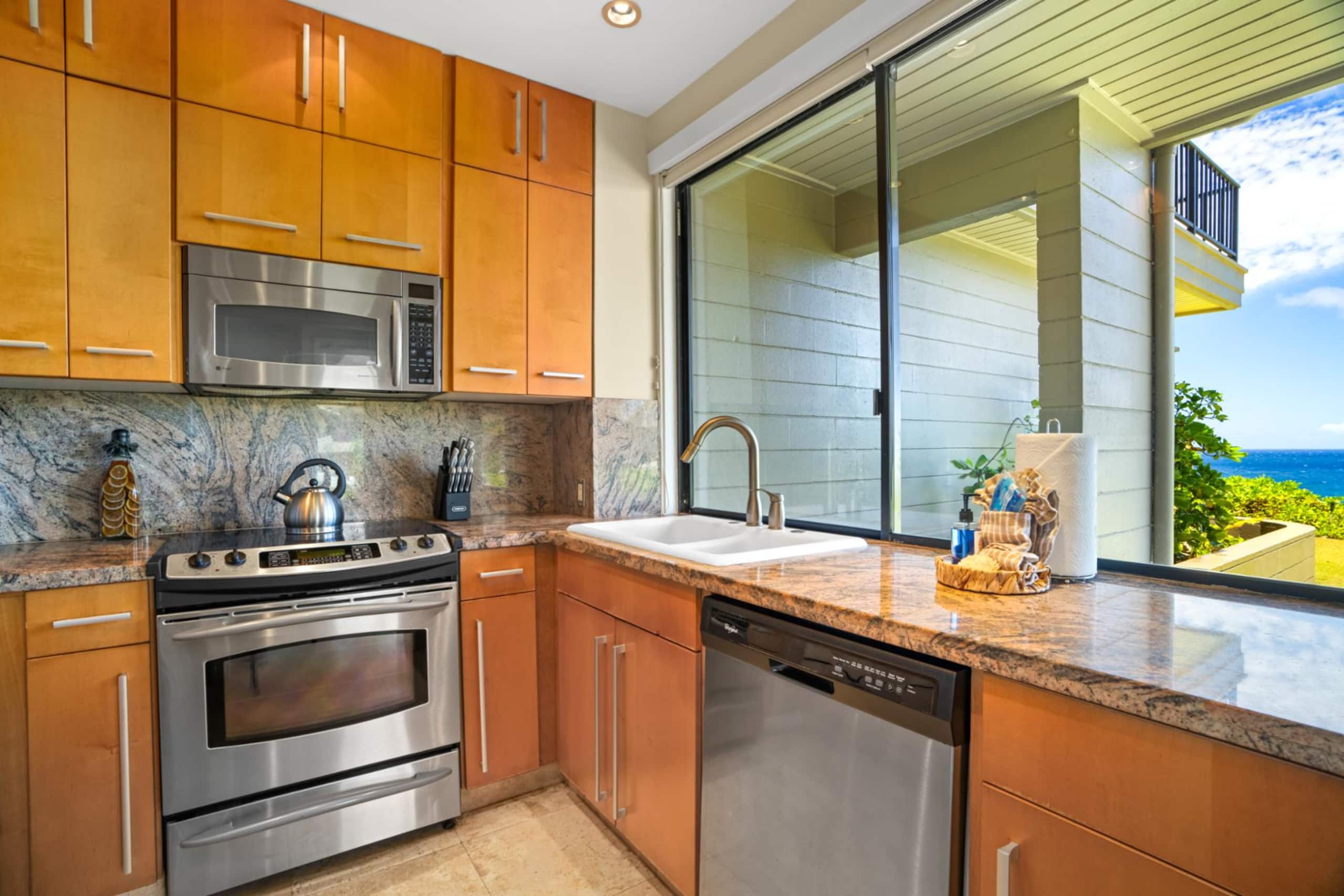 Condo in Lahaina · ★4.8 · 1 bedroom · 2 beds · 1 bath - Image 23