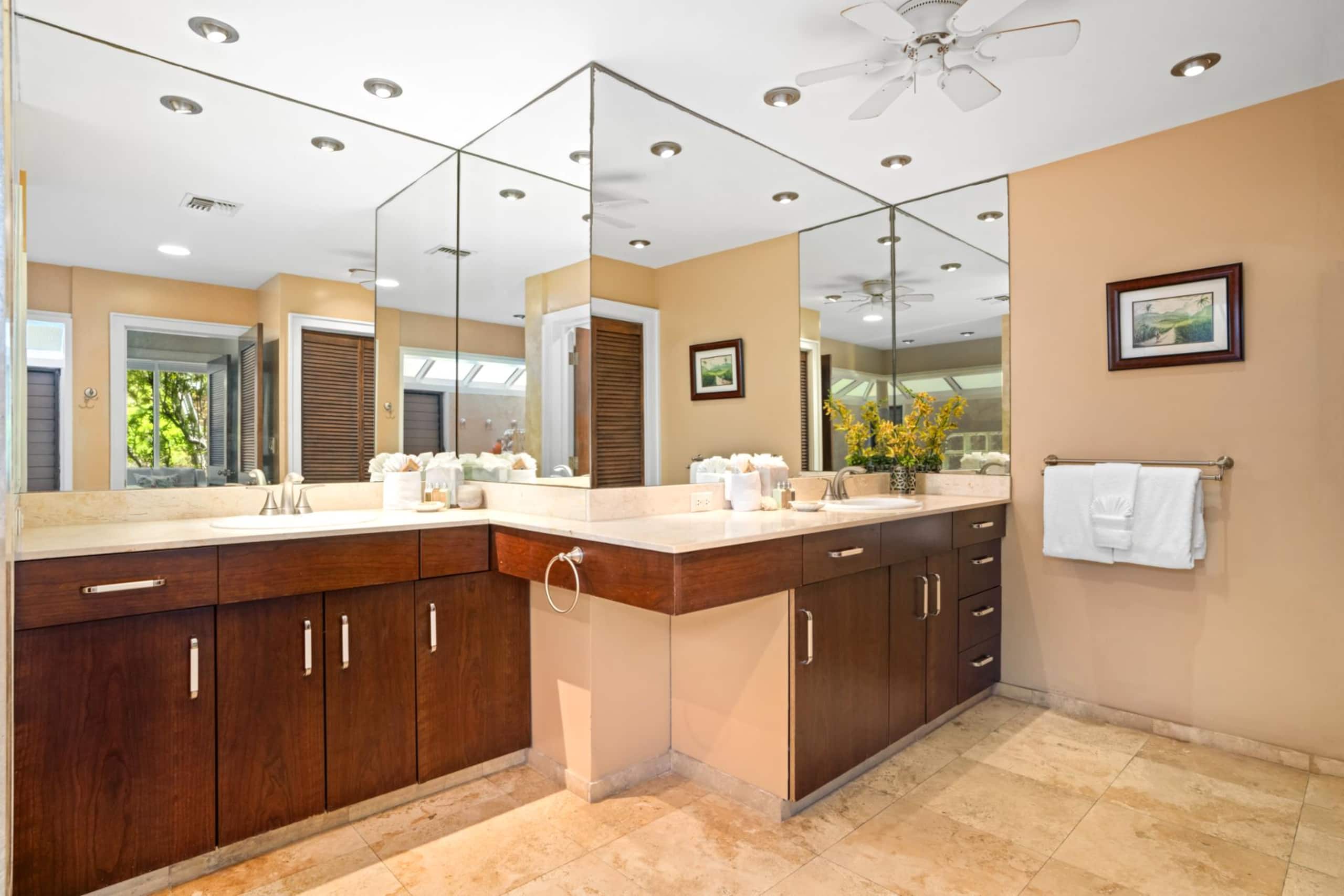 Condo in Lahaina · ★4.8 · 1 bedroom · 2 beds · 1 bath - Image 31