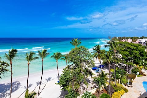 Modern Beachfront Condo with Pool - Sapphire 517