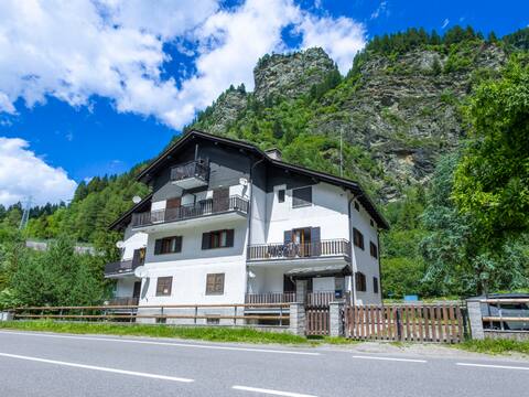 Leonardi Terrace by Interhome