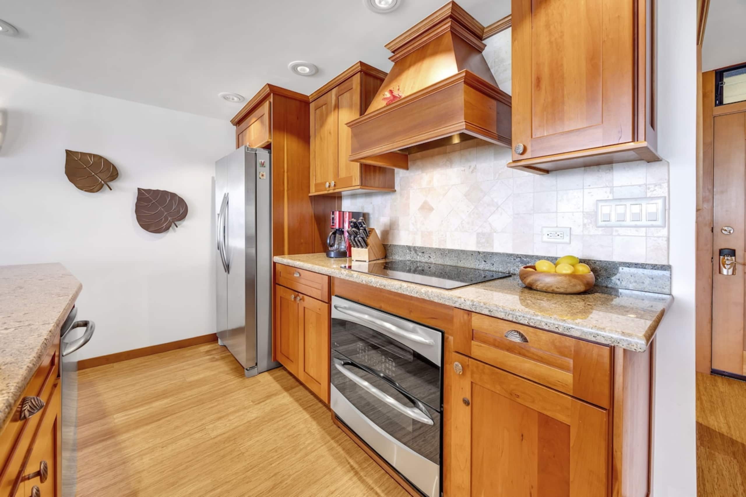Condo in Lahaina · ★4.89 · 2 bedrooms · 3 beds · 2 baths - Image 15