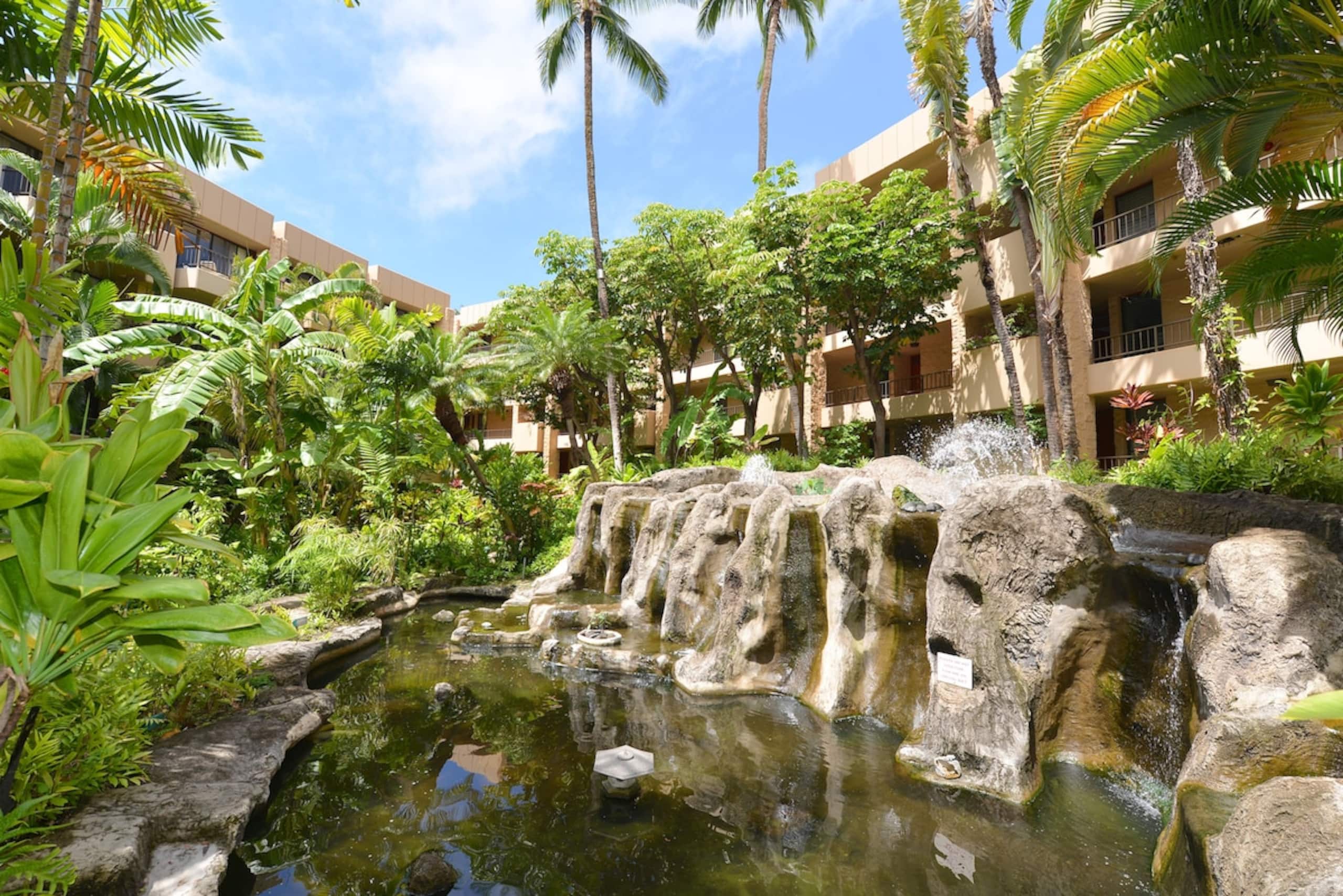 Condo in Lahaina · ★4.89 · 2 bedrooms · 3 beds · 2 baths - Image 49