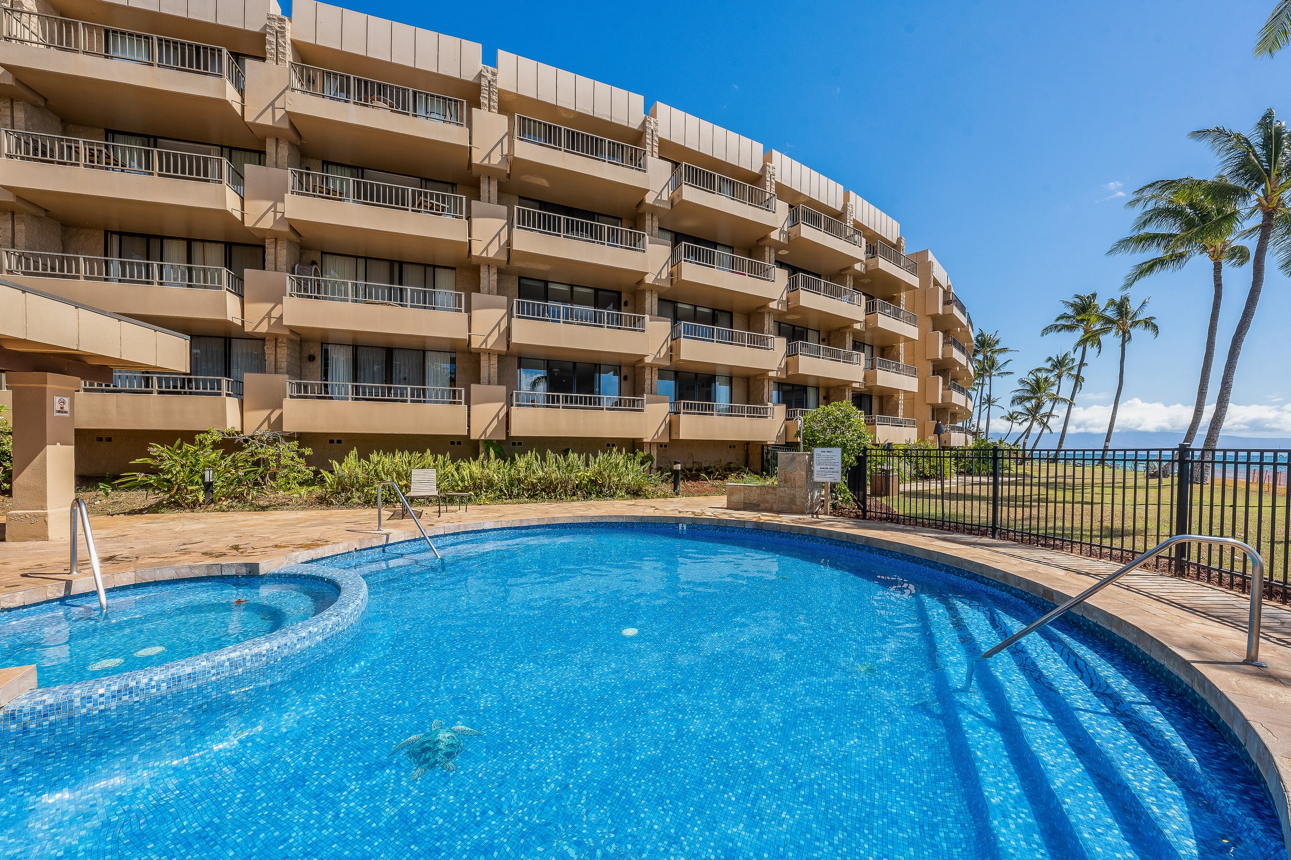 Condo in Lahaina · ★4.89 · 2 bedrooms · 3 beds · 2 baths - Image 76
