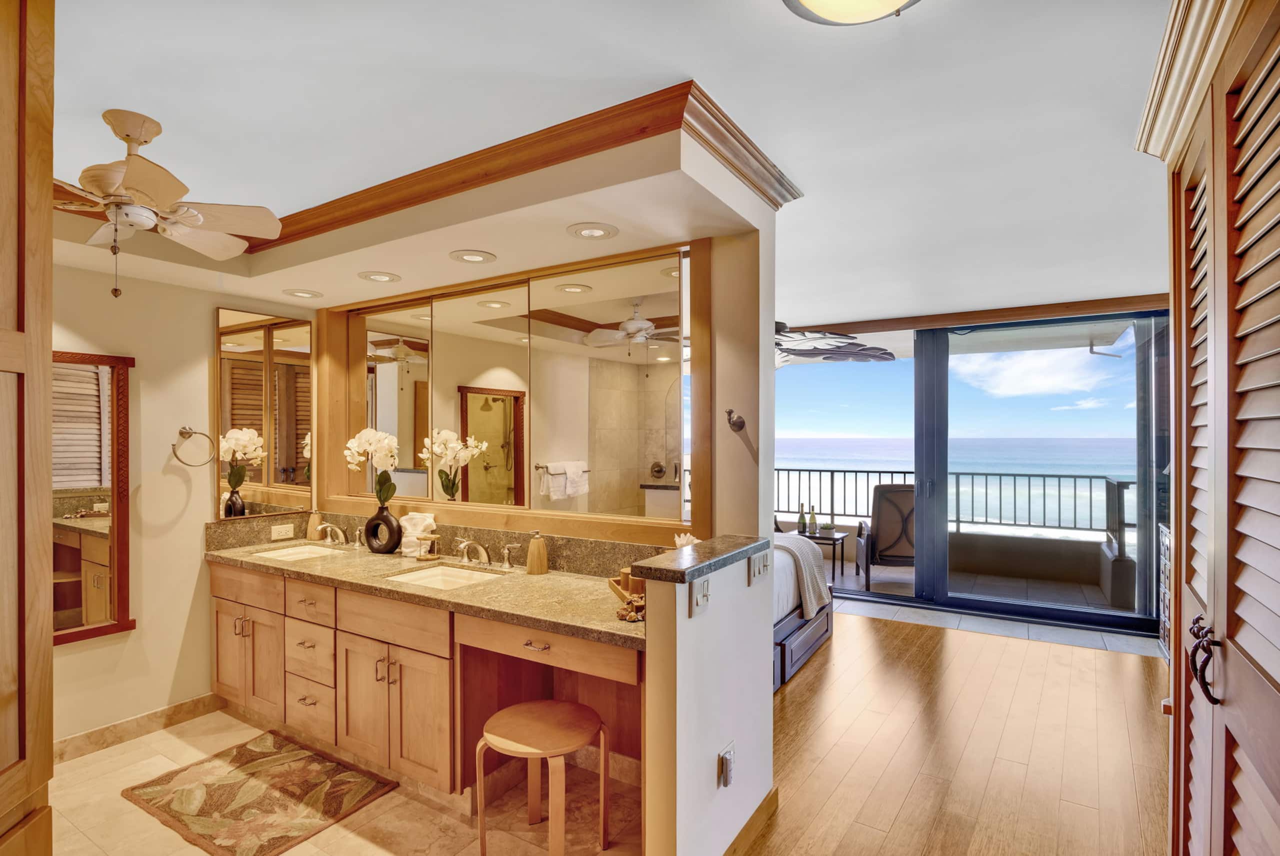 Condo in Lahaina · ★4.89 · 2 bedrooms · 3 beds · 2 baths - Image 33