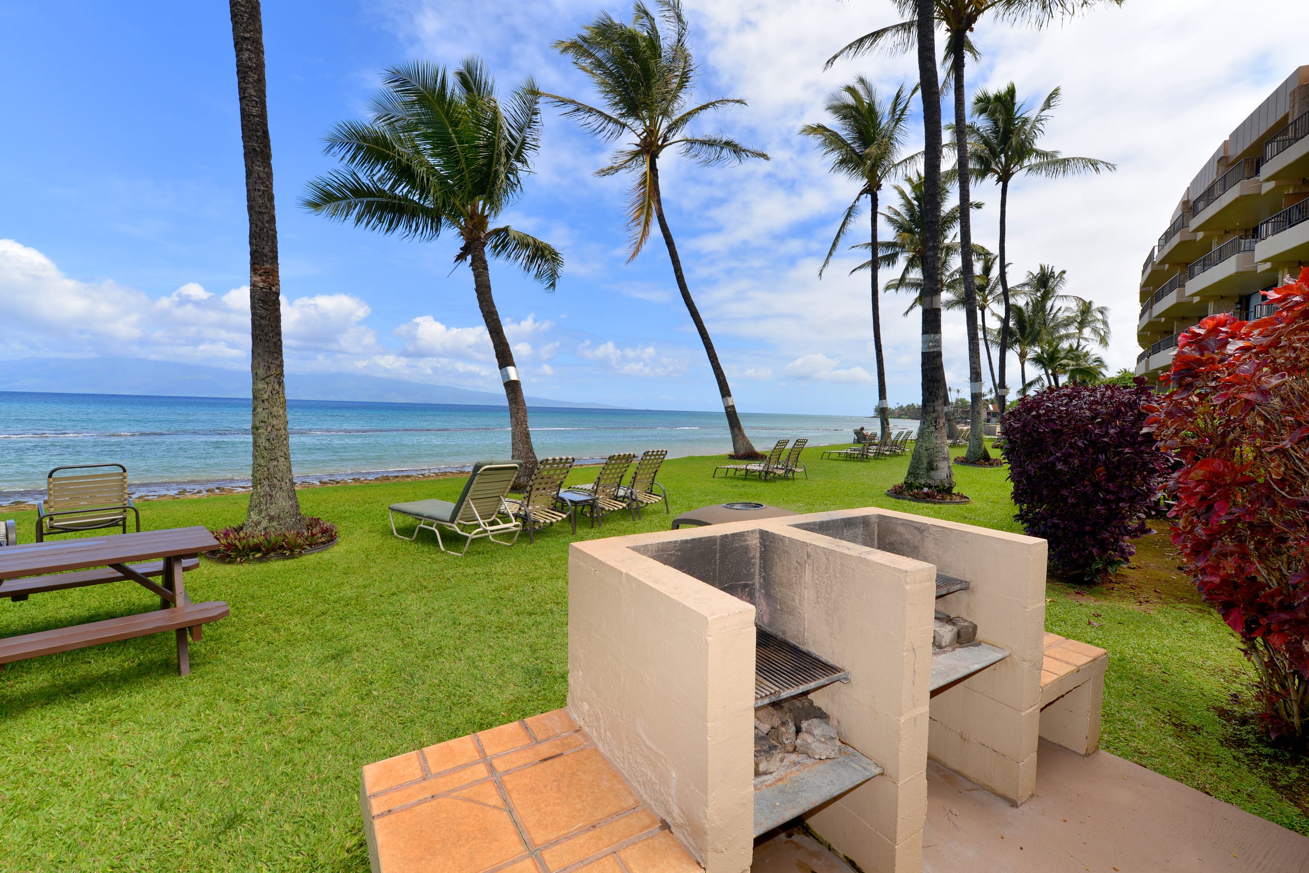 Condo in Lahaina · ★4.89 · 2 bedrooms · 3 beds · 2 baths - Image 56