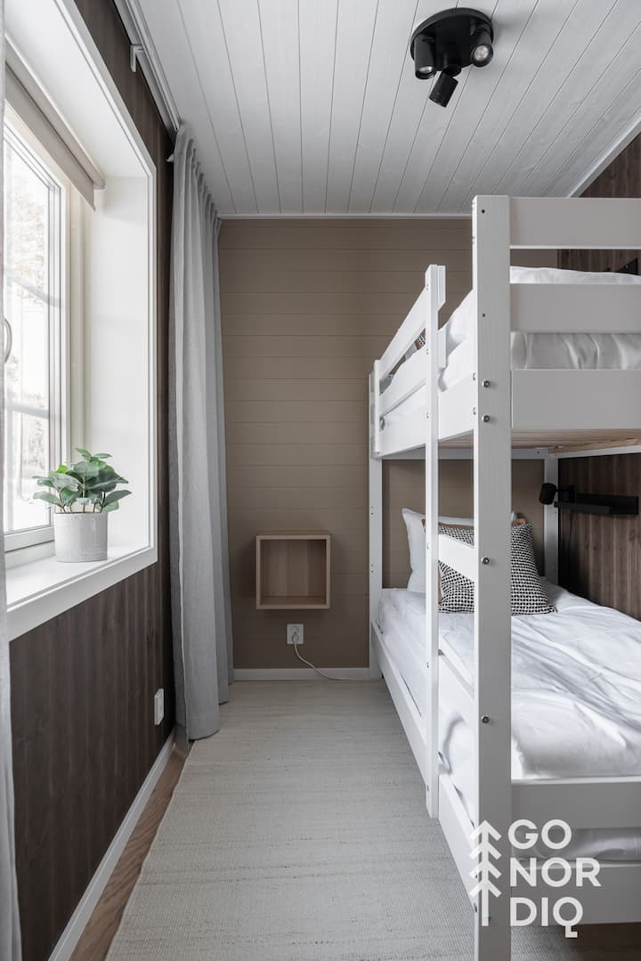 Poschodová posteľ na 1. poschodí