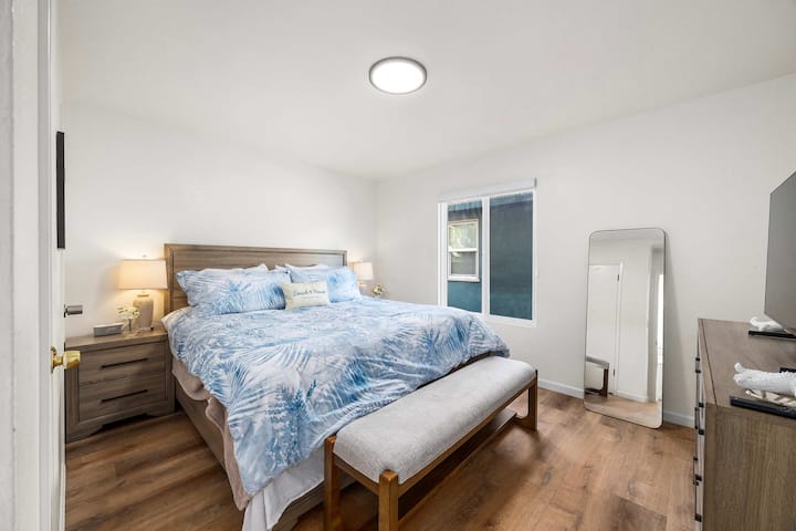 Dormitorio principal - Cama tamaño king - Abajo