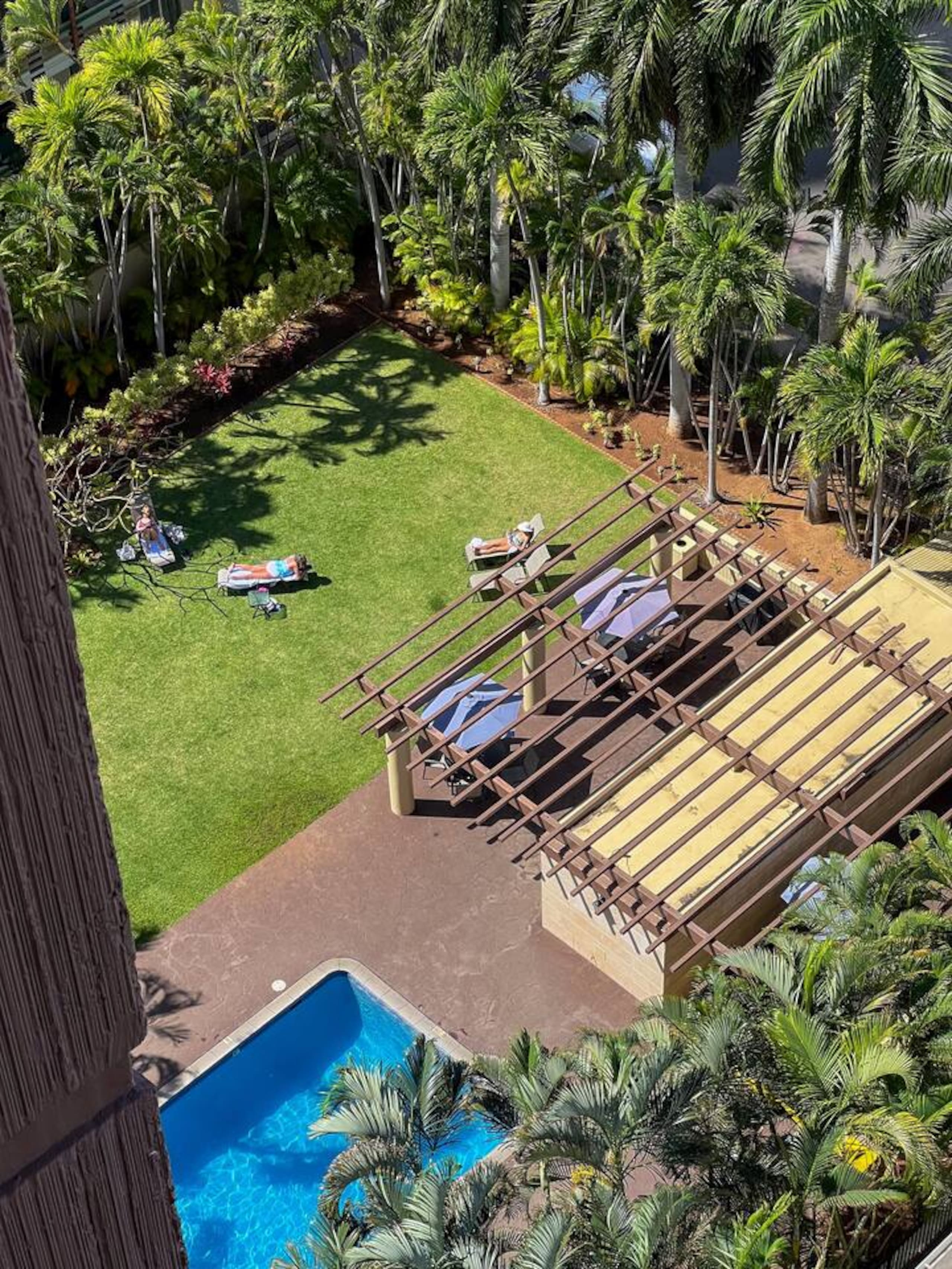 Resort in Honolulu · ★4.98 · 1 bedroom · 2 beds · 1 private bath - Image 20