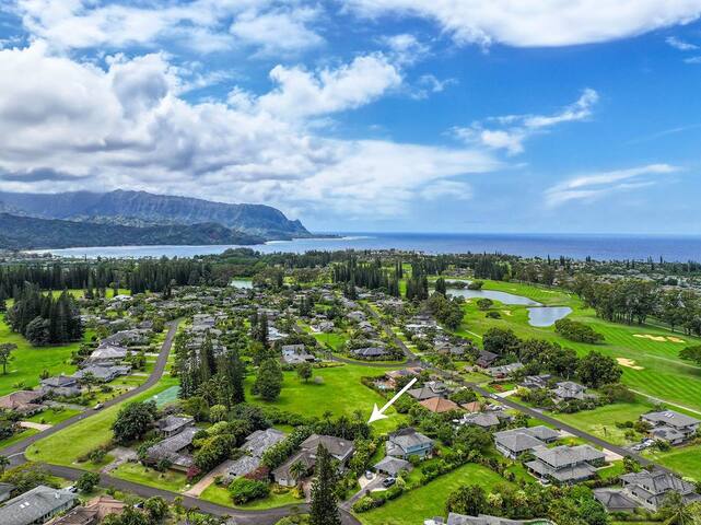 Island home w/ saltwater pool & sunset lanai gallery image 2