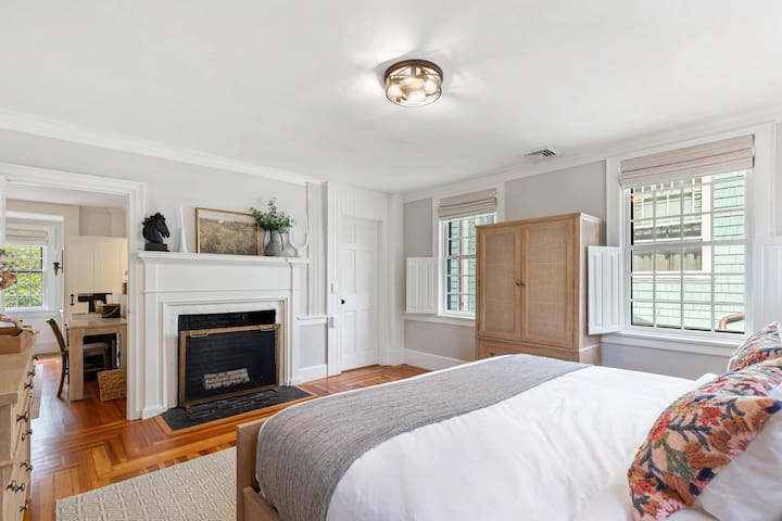 The Royce on Spring – Historic Luxury in Downtown