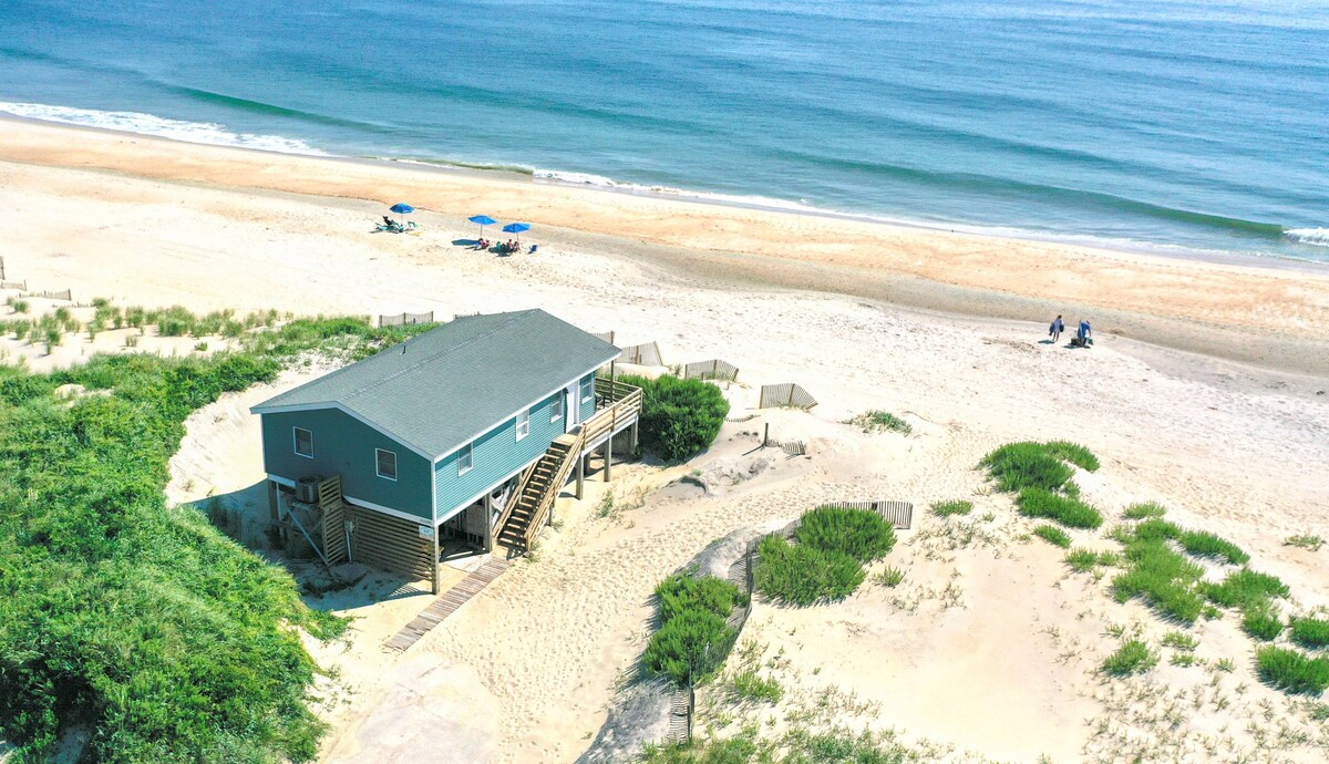 Primrose Cottage-Oceanfront, Ocean Views, Pets OK!