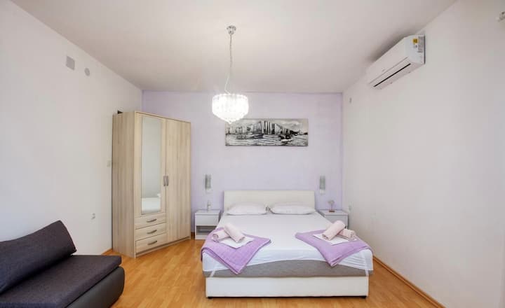 Apartments Near The Sea In Rogoznica - Three Perso - Rogoznica
