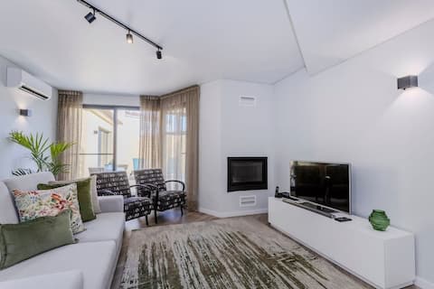 House of the Lord of the College