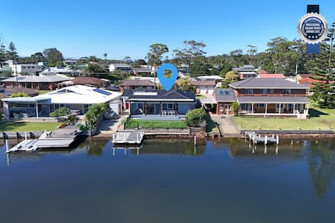 Watersedge - Absolute Waterfront