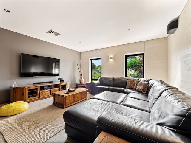 La Dimora—Tranquil Retreat Where Bush Meets Beach gallery image 5