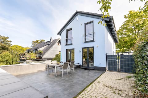 House with 4 bedrooms