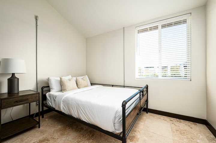 Gostinjska kuća, spavaća soba 2 - bračni krevet (širine 150-179 cm)