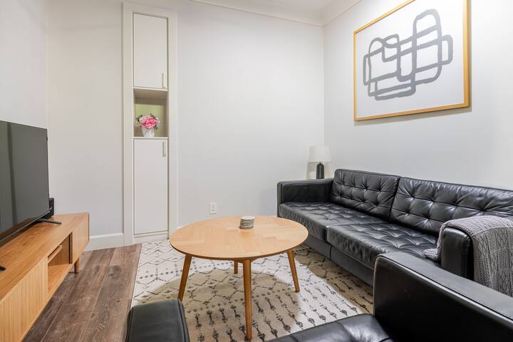 Blueground | Palo Alto, AC, w/d, nr art center gallery image 3