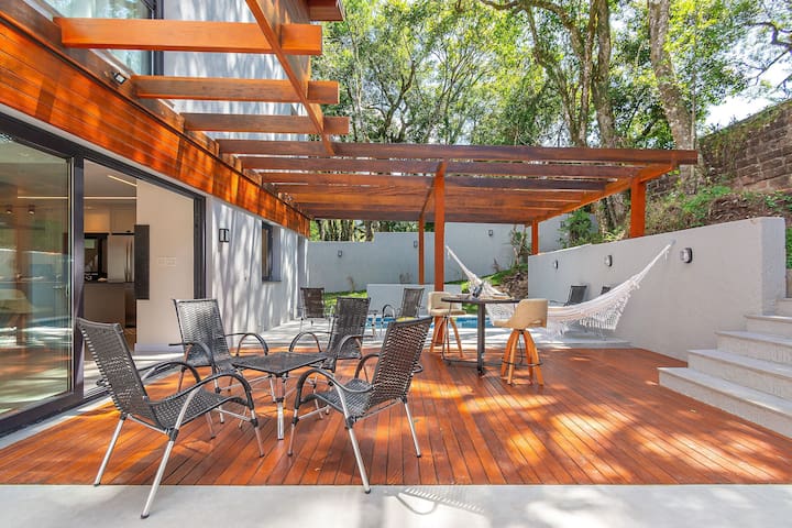 UAU! Temporada managed Airbnb listing 1