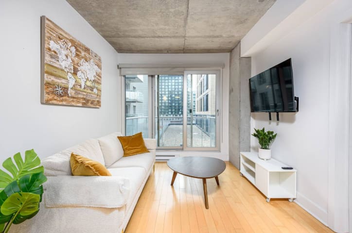 Delightful 2-BDR condo MTL