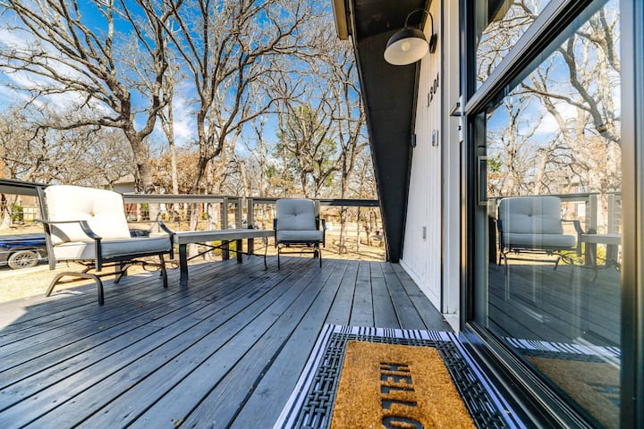 Dome Manor | 2 Game Rooms, Hot tub & Pool! - Dome houses for Rent