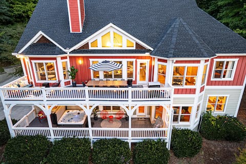 Swannanoa Retreat | Sauna + Movie Room + Arcade