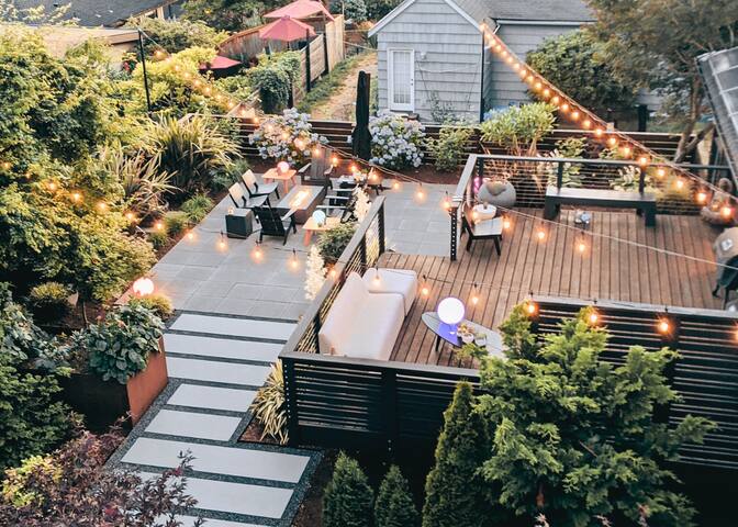 Mid-Mod Seattle Escape – Sauna + Special + FIFA