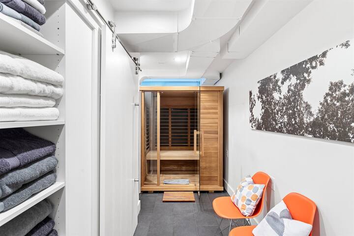 Serene Mid-Century Escape –Sauna + Stunning Spaces gallery image 5