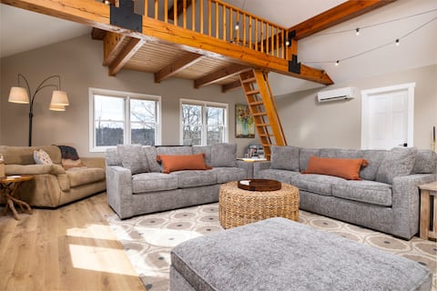 Lakefront Luxury at Stony Pointe