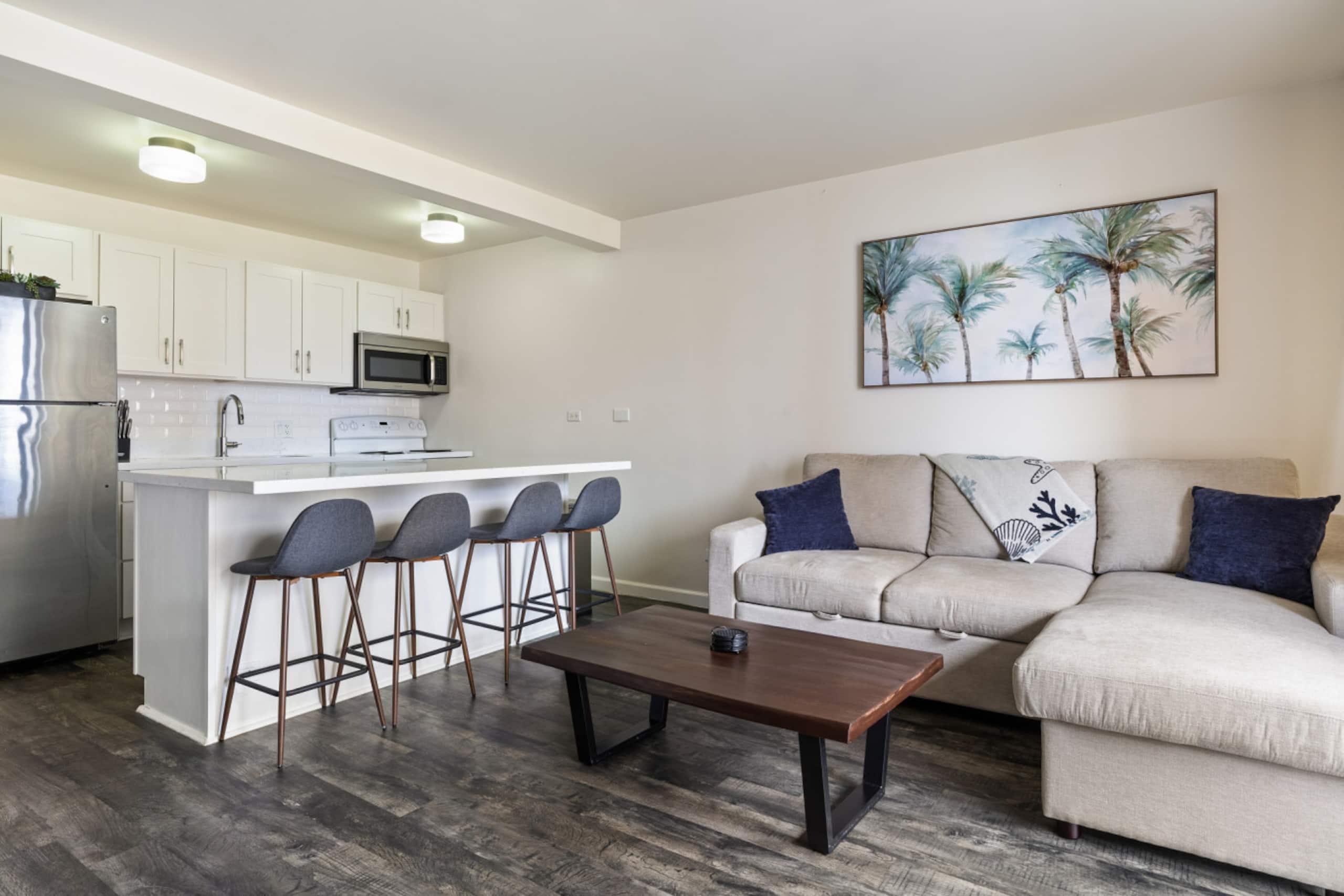 Escape to the Beach in 2 blocks - Image 4