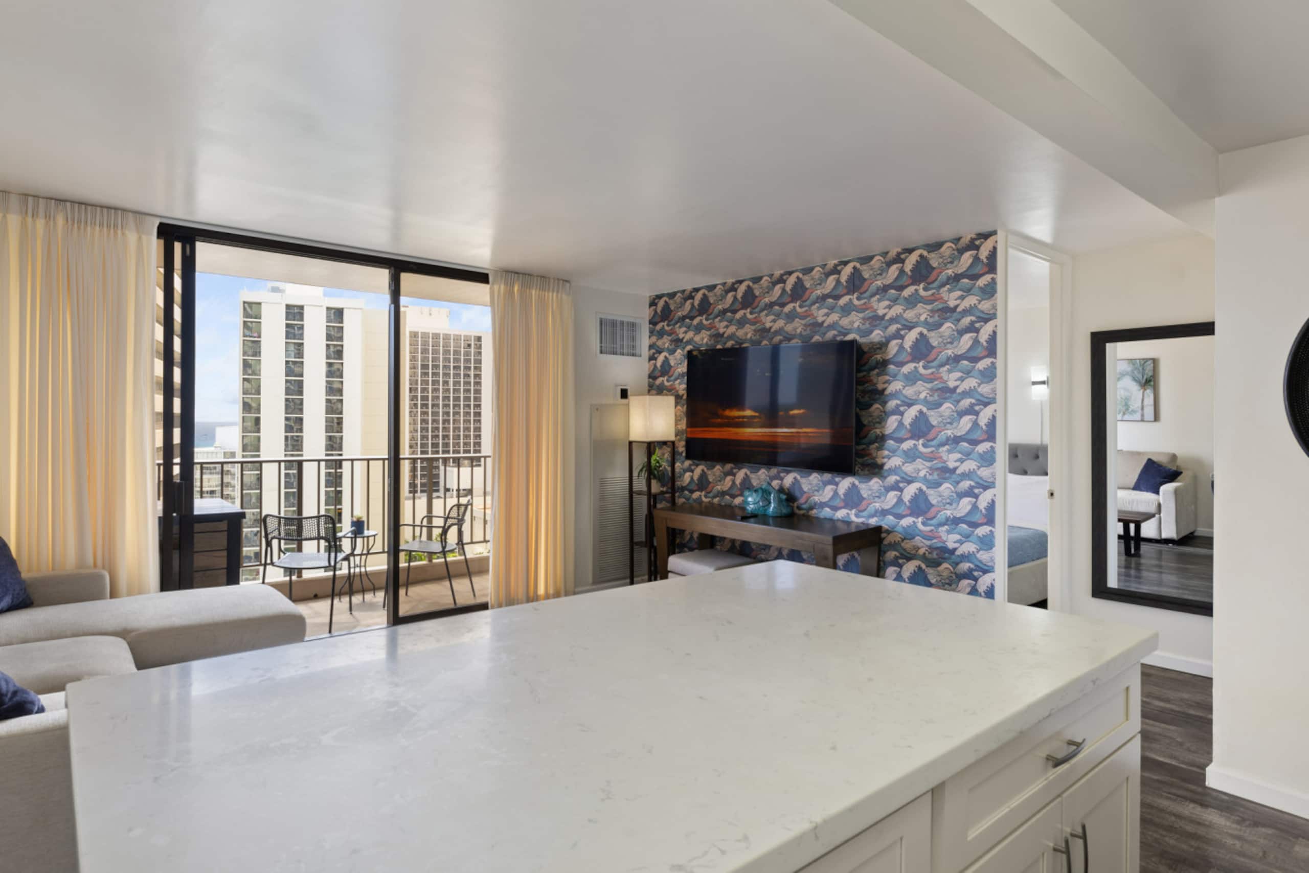 Escape to the Beach in 2 blocks - Image 8