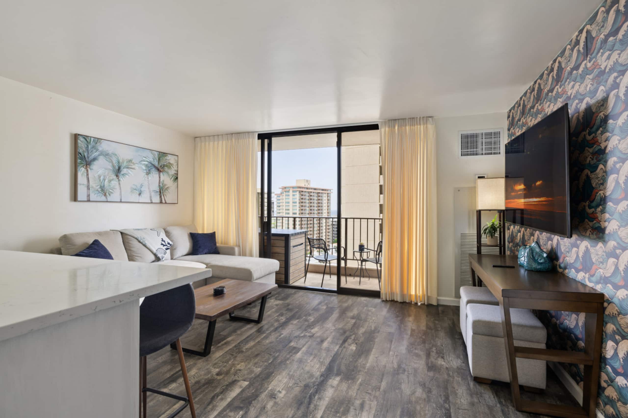 Escape to the Beach in 2 blocks - Image 5