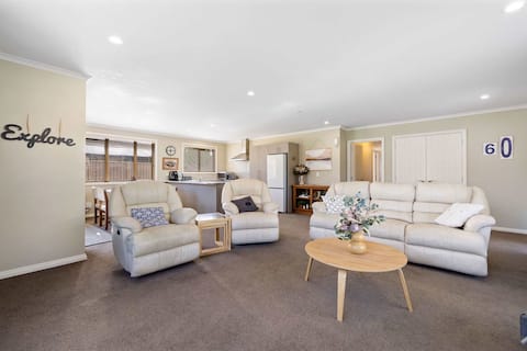 Perfect Cromwell Family Getaway!