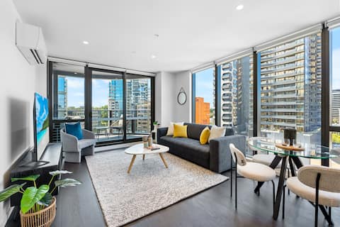 Brand New 2BR Oasis Retreat w/ Parking, Pool & Gym