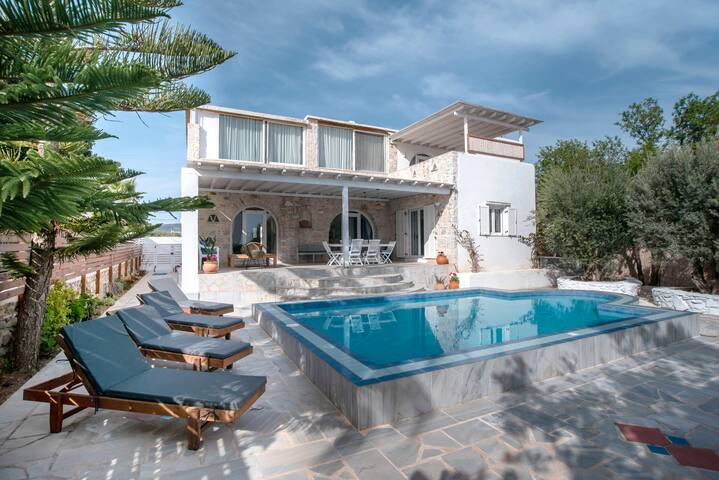 Cavos Paros Private Pool Oasis