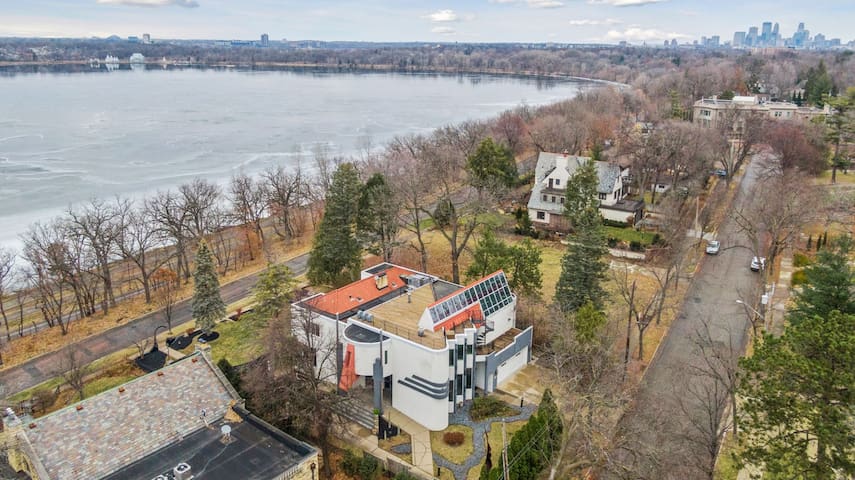 Harriet’s Hideaway gallery image 2