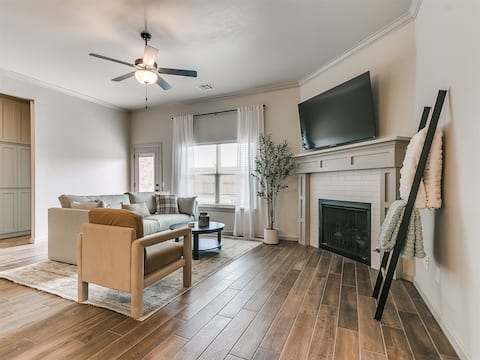 Furnished 4 BR Yukon Home | Quiet Neighborhood