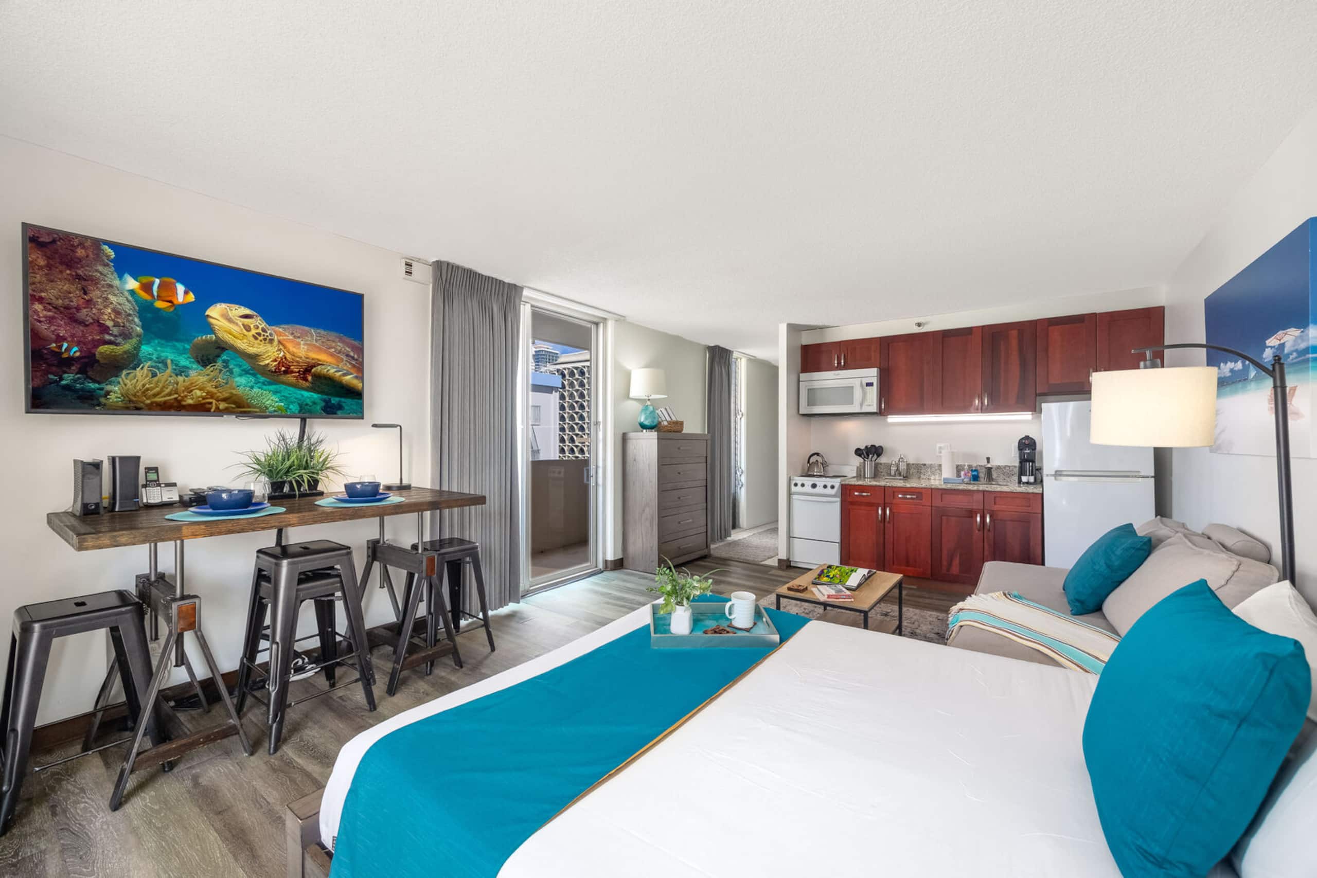 Condo in Honolulu · ★4.73 · 1 bedroom · 1 bed · 1 private bath - Image 7