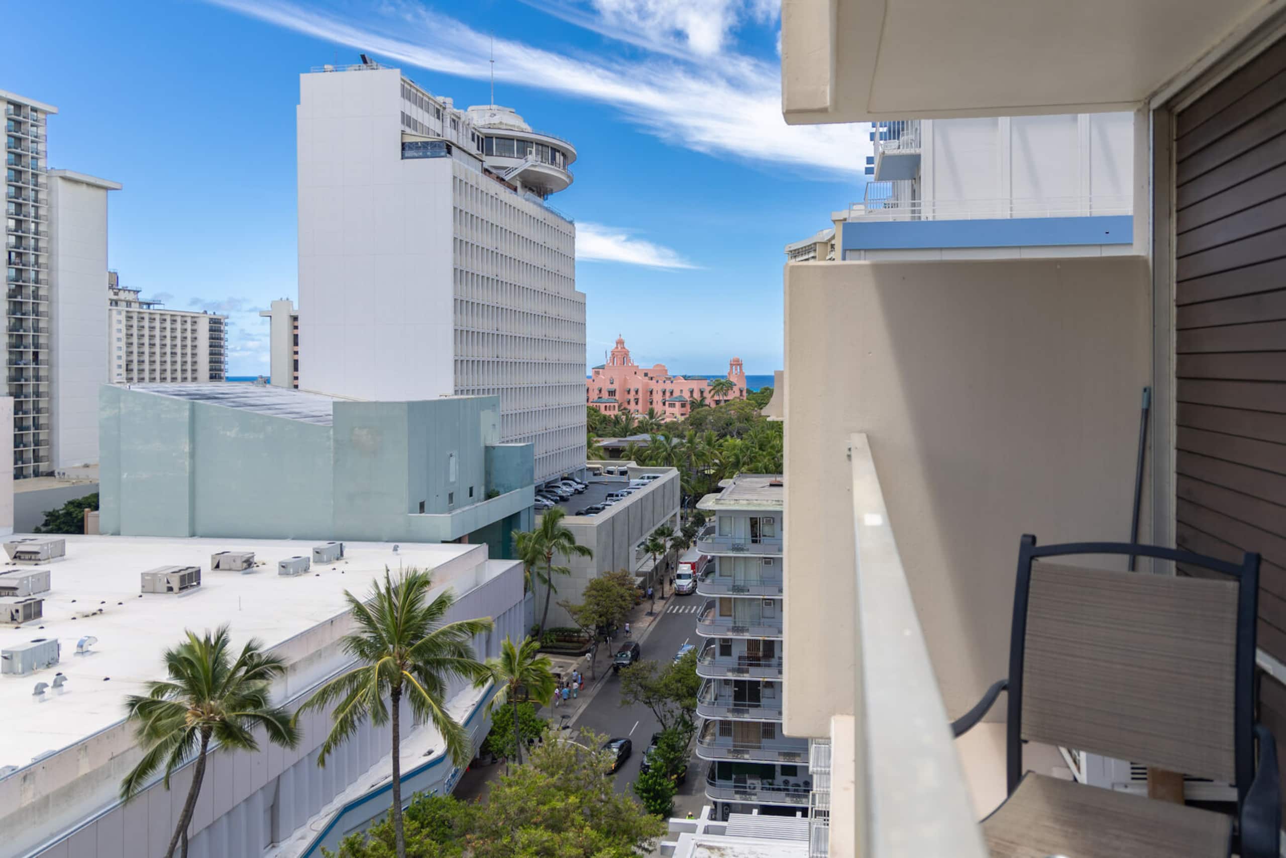 Condo in Honolulu · ★4.73 · 1 bedroom · 1 bed · 1 private bath - Image 8