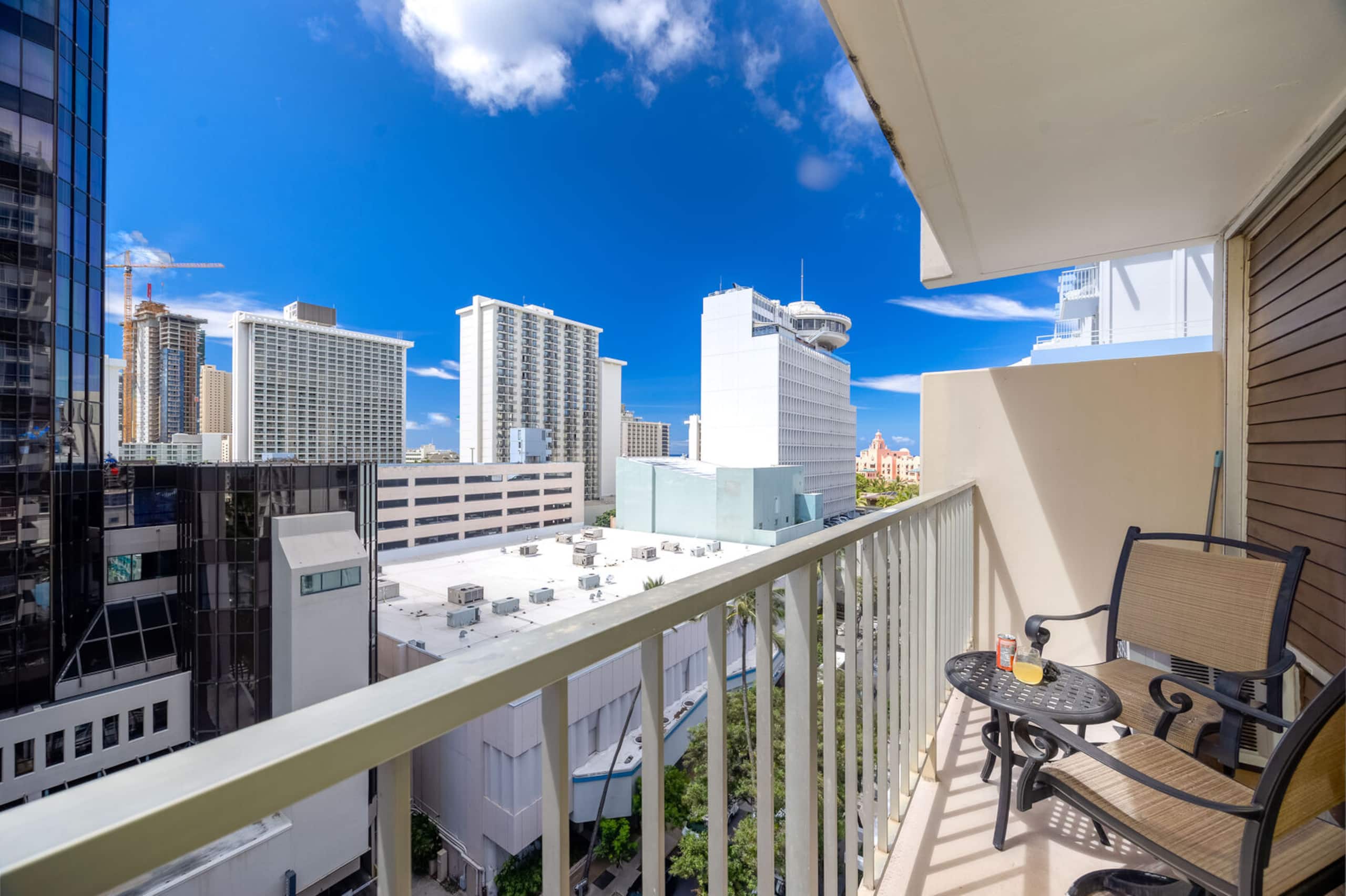 Condo in Honolulu · ★4.73 · 1 bedroom · 1 bed · 1 private bath - Image 31