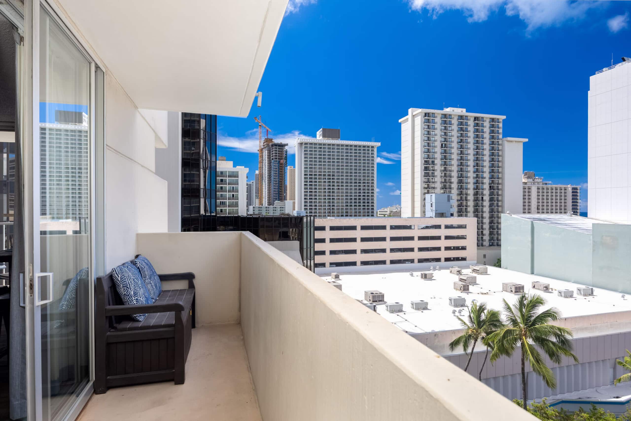 Condo in Honolulu · ★4.73 · 1 bedroom · 1 bed · 1 private bath - Image 12