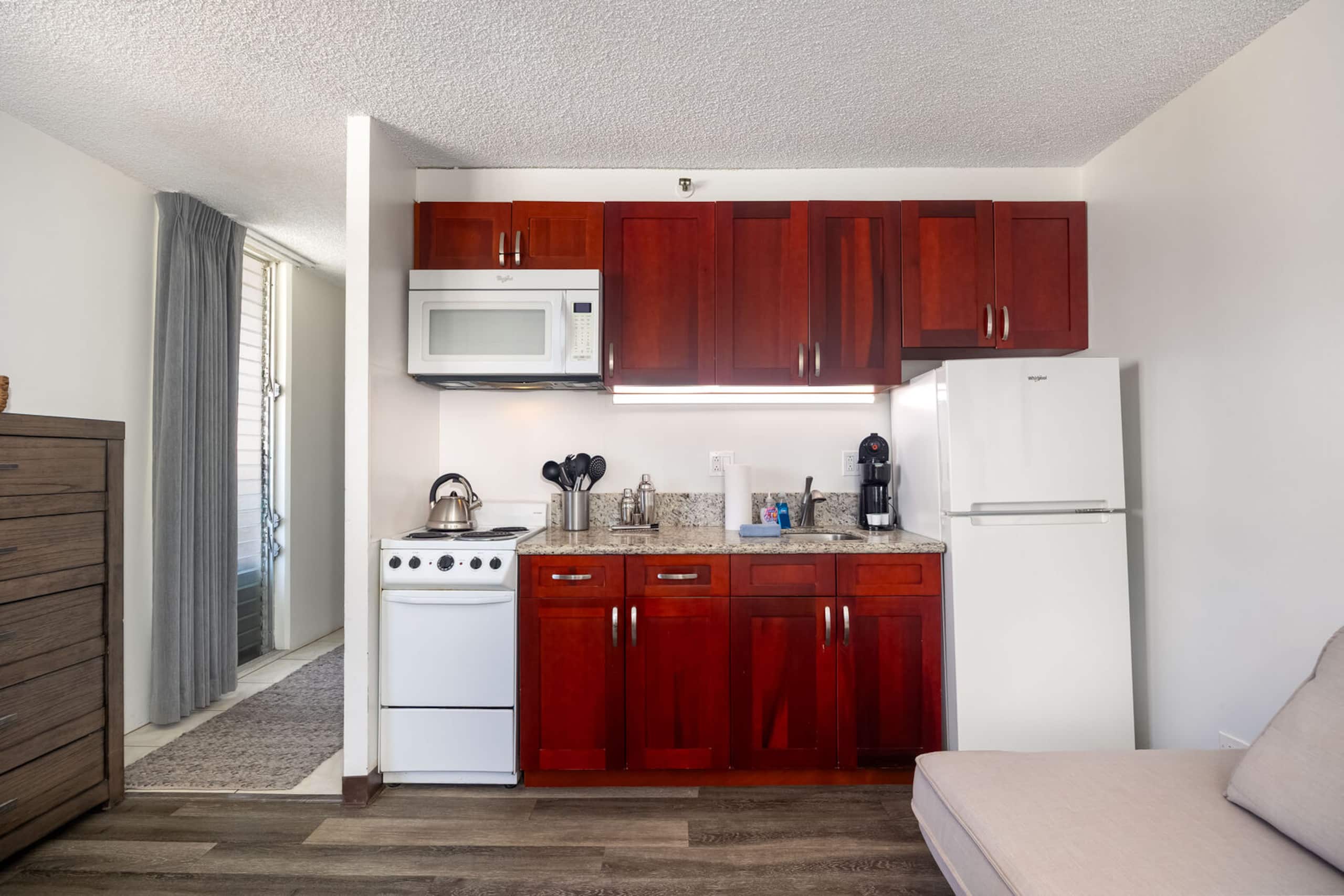Condo in Honolulu · ★4.73 · 1 bedroom · 1 bed · 1 private bath - Image 26