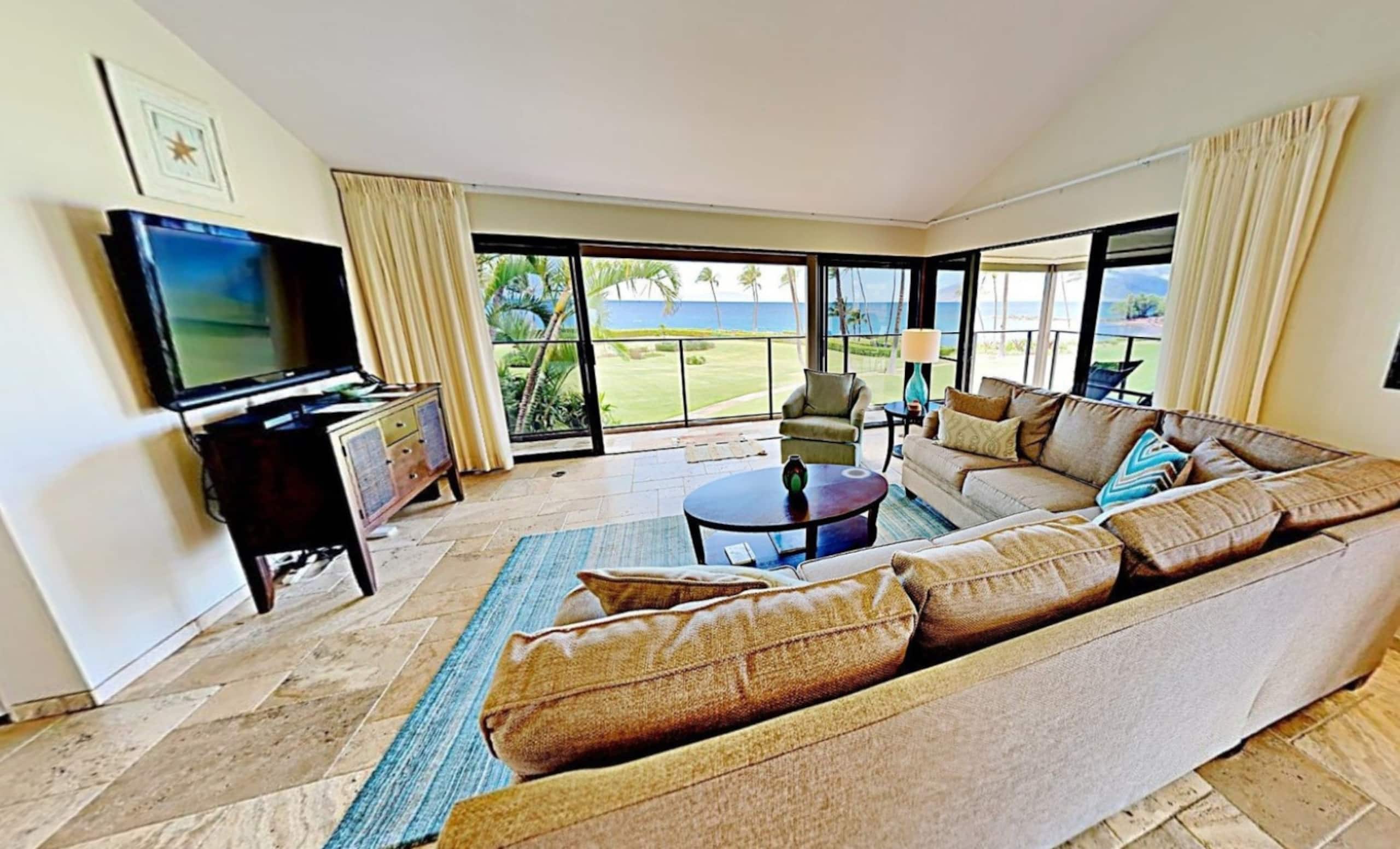 Wailea Elua Resort 1904: Front of the Front Row - Image 5
