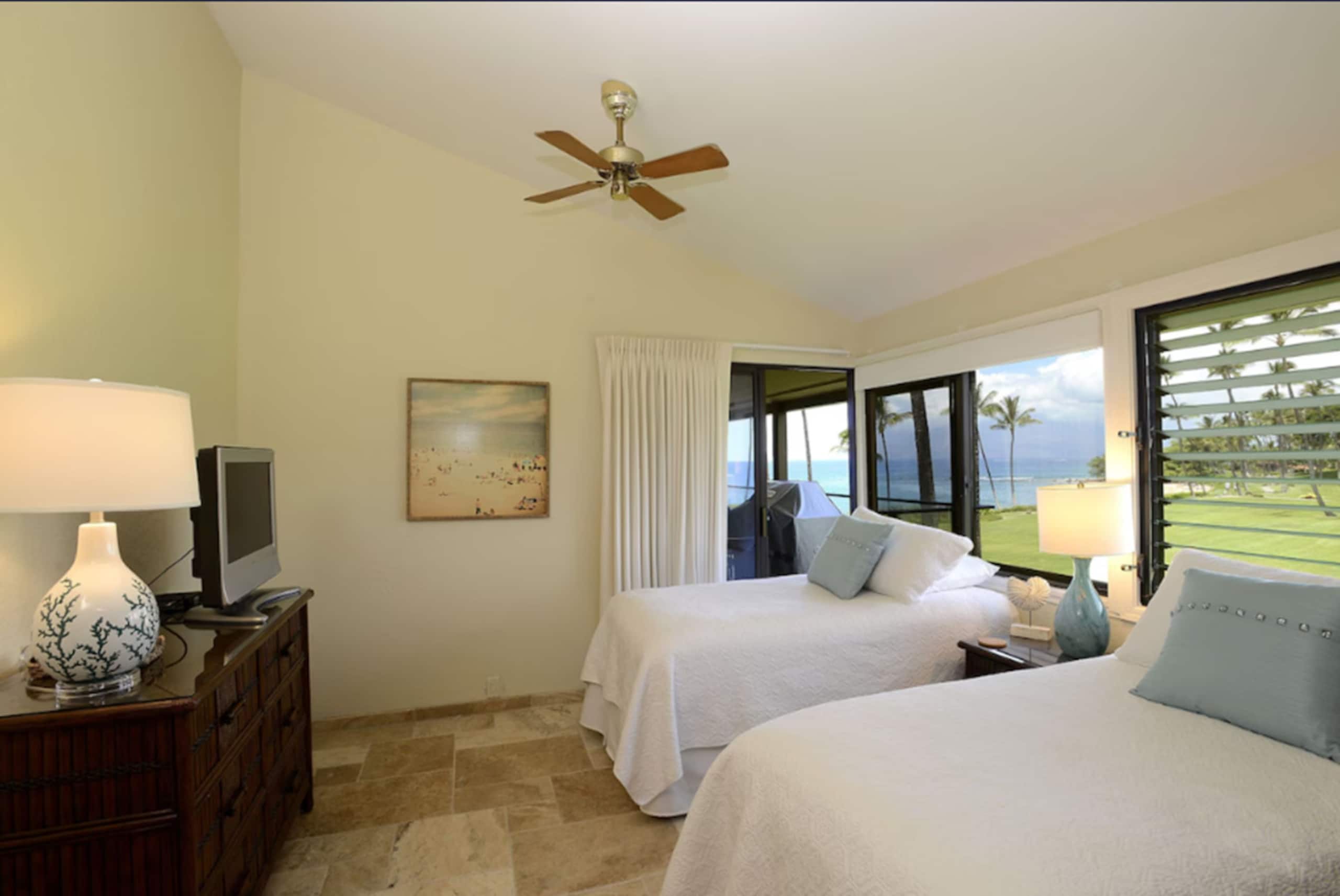 Wailea Elua Resort 1904: Front of the Front Row - Image 14