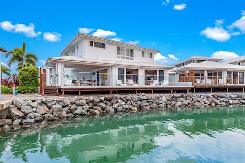 Whitsunday Waterfront Luxury at 19 The Cove