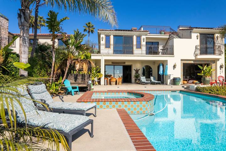 Pool, Hot Tubs, Views – Castillo de Windsor gallery image 5