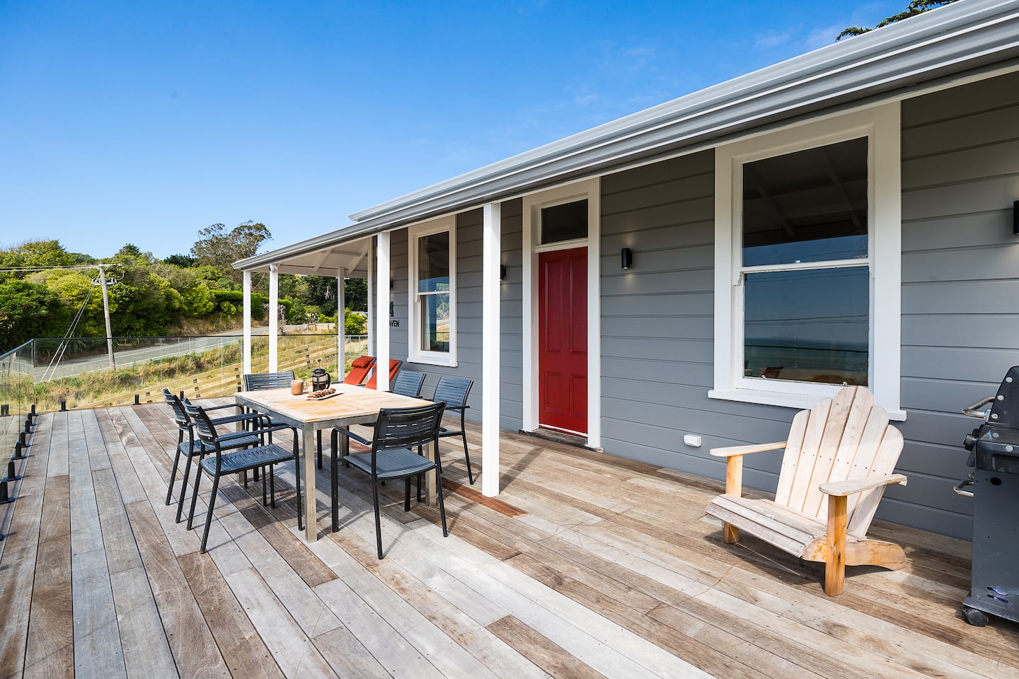 Moeraki Beach Haven - Otago Beachfront Home 4