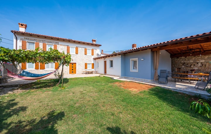 House 2374/142828 - Fažana